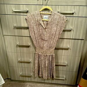 Rails - short sleeve dress.  Size small.